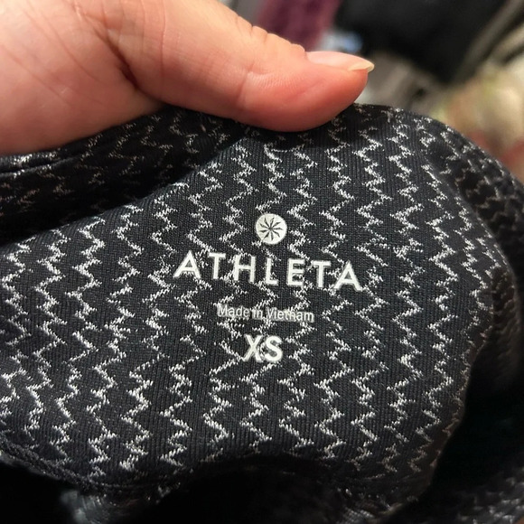 ATHLETA CHATURANGA CHEVRON LEGGINGS - Picture 4 of 7
